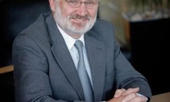 Overcoming the barriers to successful project delivery